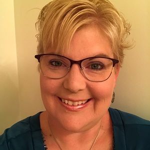 Meet your Posher, Derra